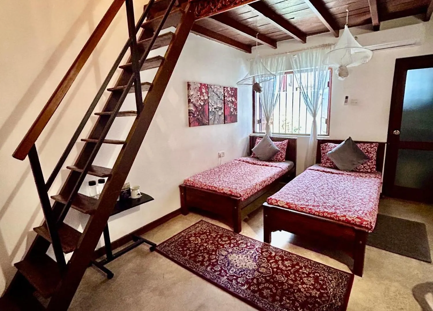 Проживание в семье Colonial Residence Канди Шри-Ланка